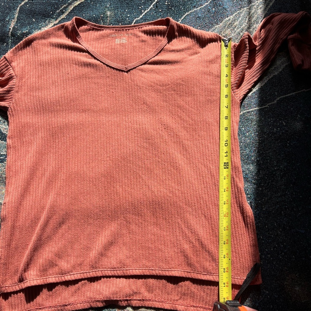 American Eagle Maroon Ribbed V‑Neck Sweater XXS Women’s Cozy Soft Fall Staple - Picture 10 of 14